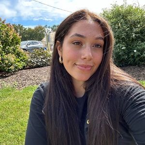 Meet your Posher, Erica